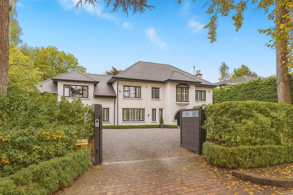 5 bedroom detached house for sale in Bollinway, Hale, WA15